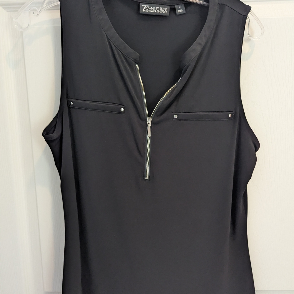 Zenana Outfitters Black Sleeveless Top